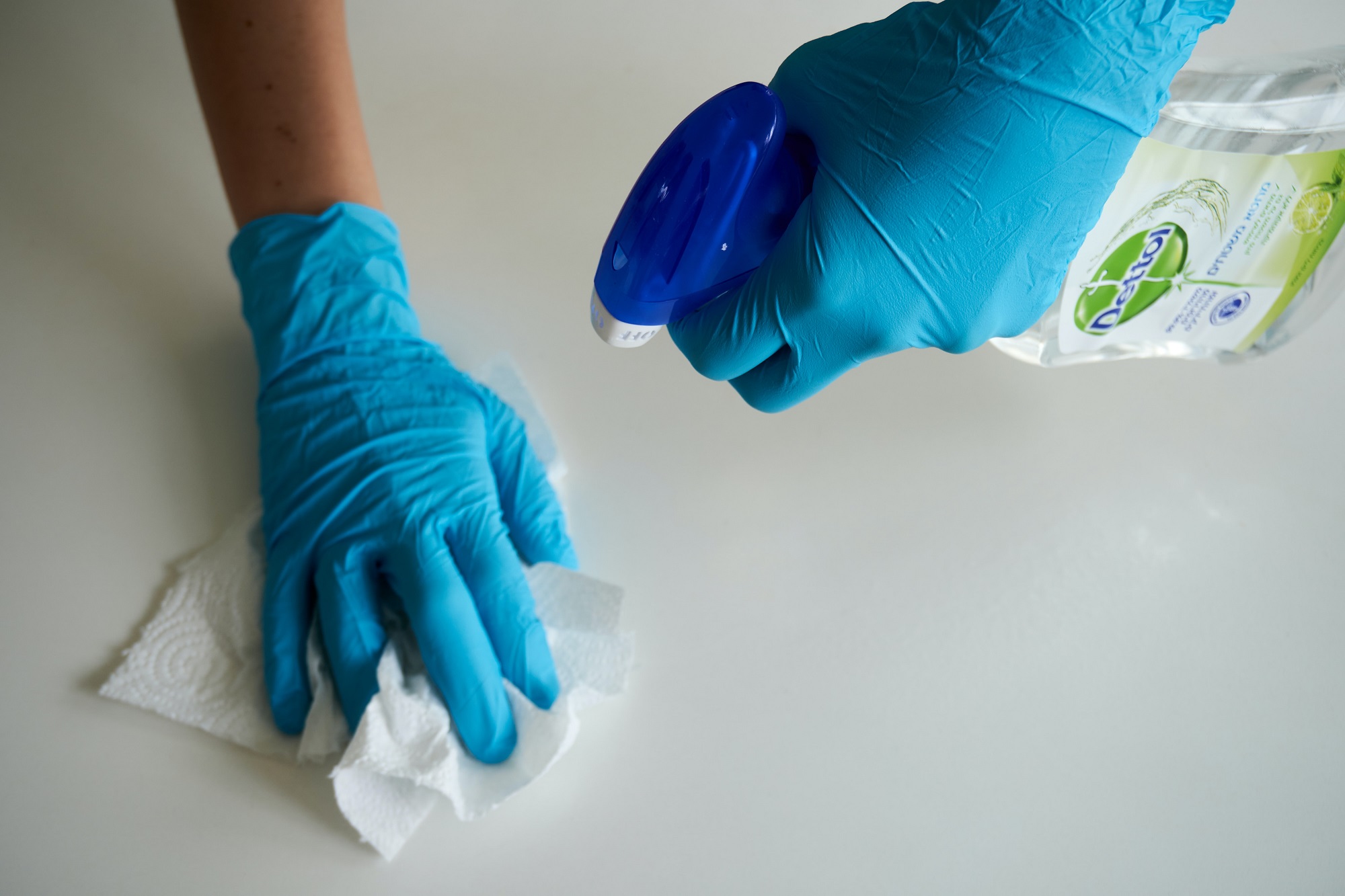 Desinfección de superficies para evitar el contagio por coronavirus